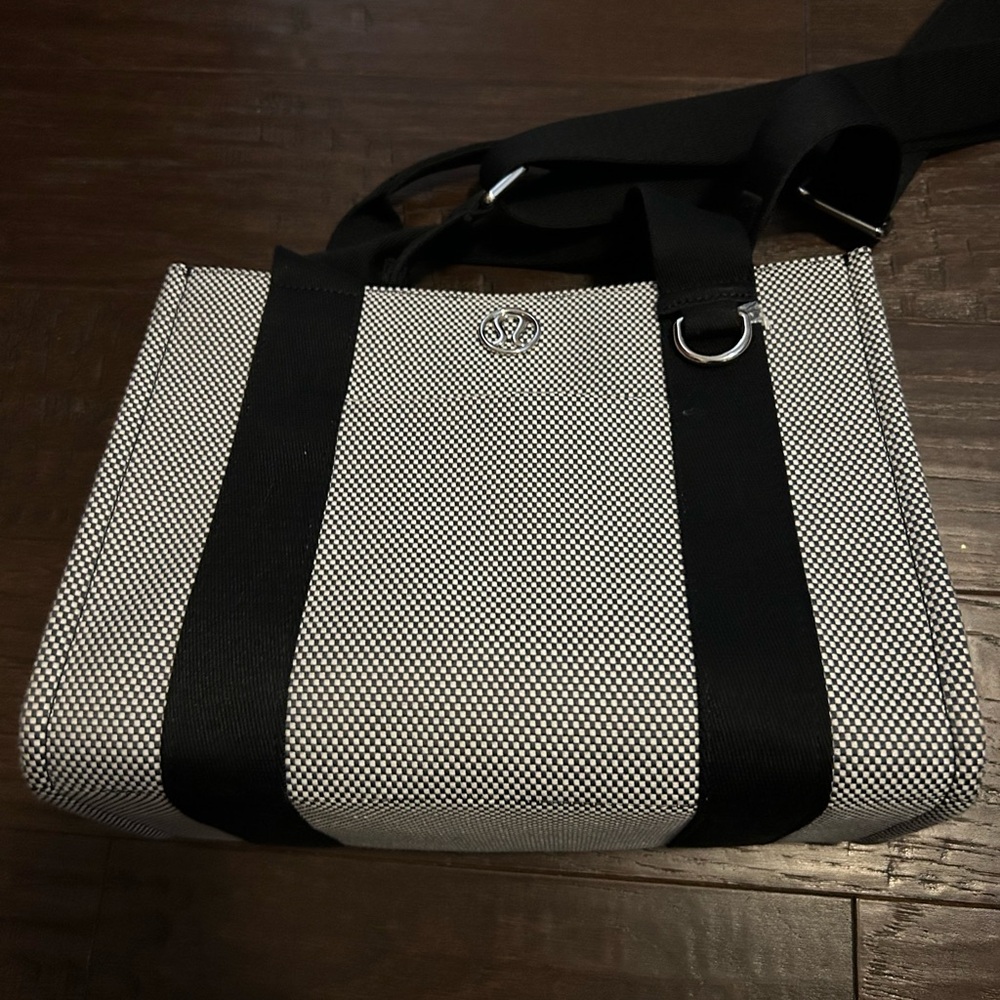 Stylish Black and White Bag